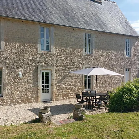 Du Manoir Nyaraló